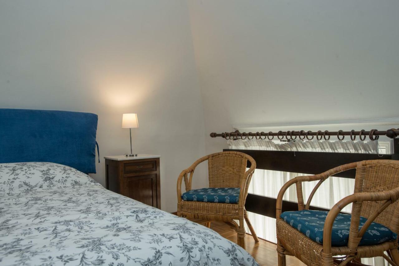 Il Garbino Suite And Apartment Lecce Exteriör bild
